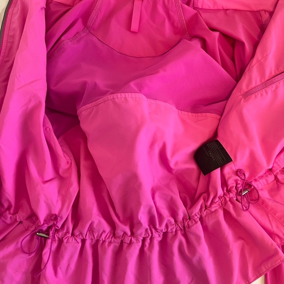 Lululemon bright pink jacket like new! - Picture 4 of 4